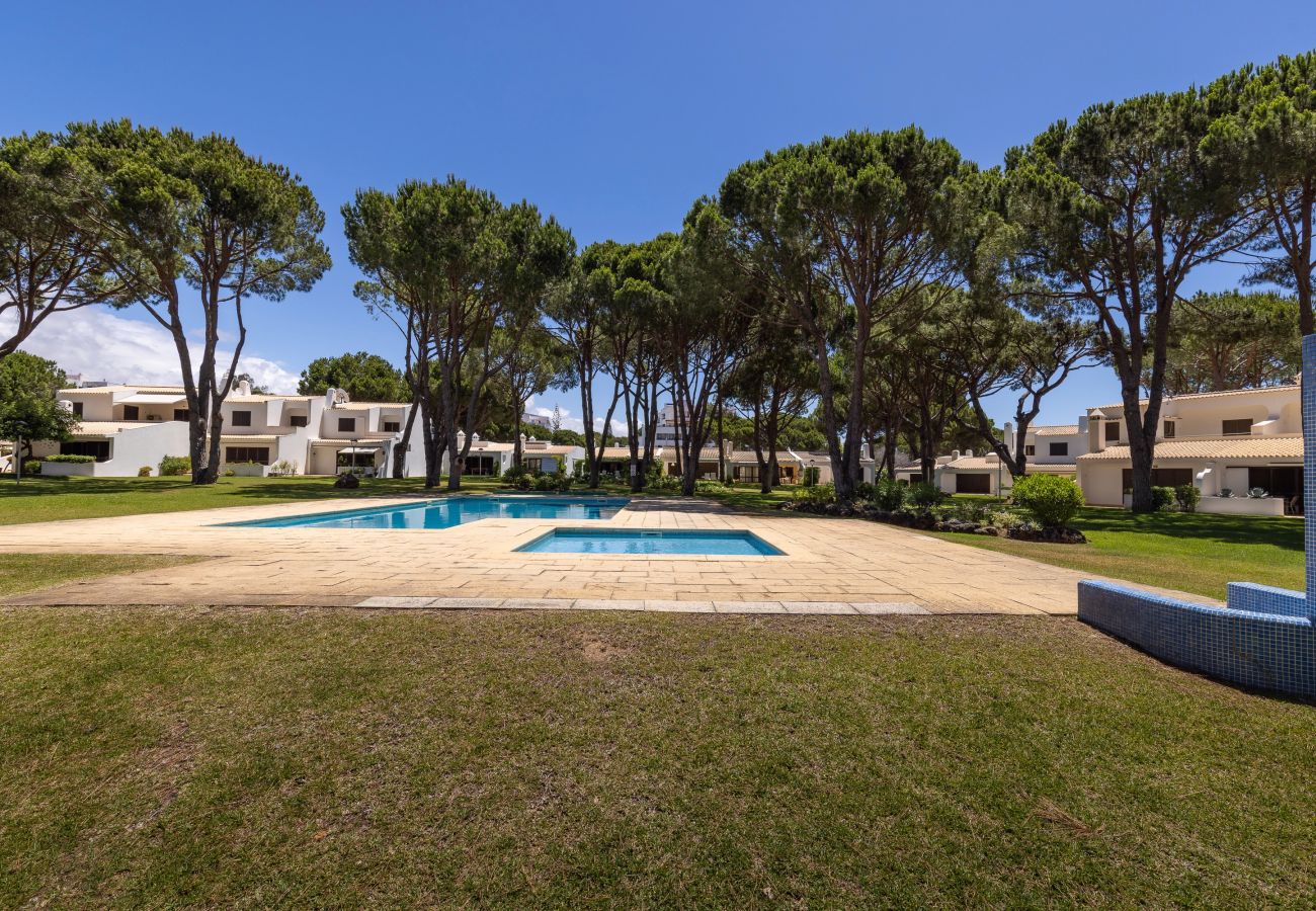 Casa geminada em Vilamoura - Vilamouratenis Monet by SAPvillas