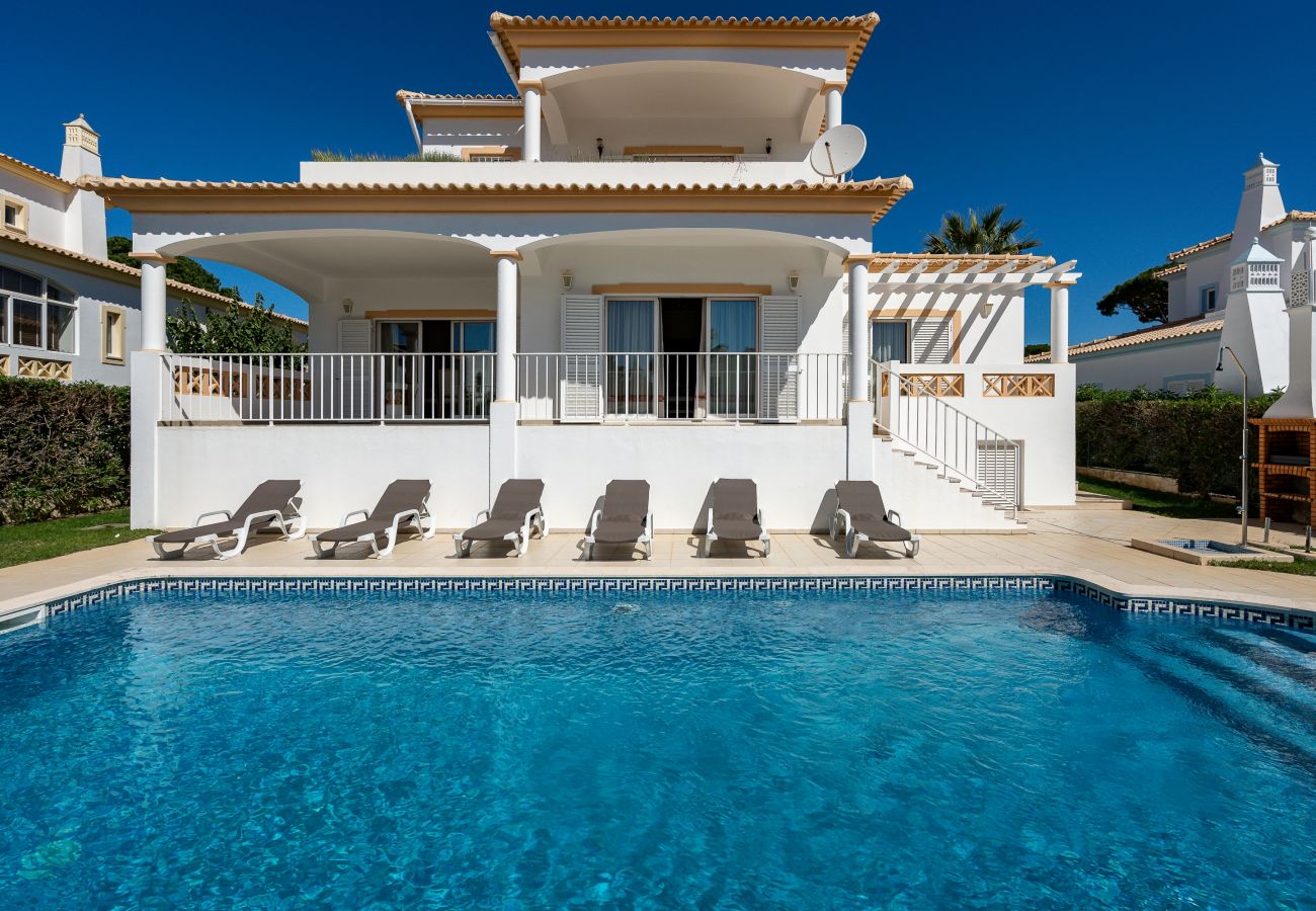 Villa in Vilamoura - Villa White Cottage by SAPvillas