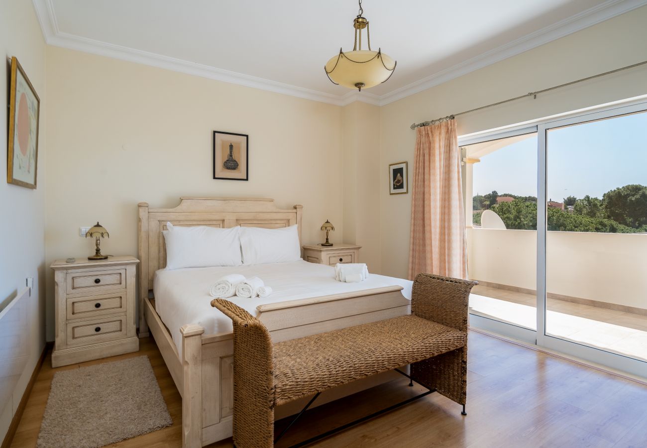 Villa in Vilamoura - Villa White Cottage by SAPvillas