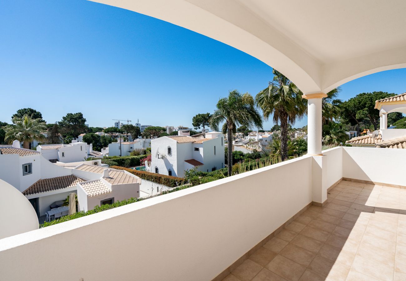 Villa in Vilamoura - Villa White Cottage by SAPvillas