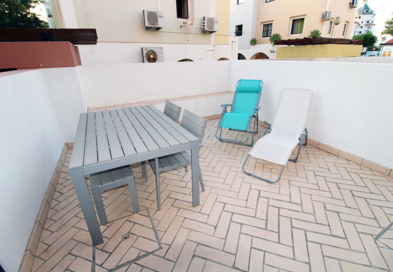 Apartamento en Vilamoura - Lyra - Apartamento 1 dormitorio + 1 recién reformado y totalmente equipado con parking privado a 50 metros del puerto deportivo de Vilamoura