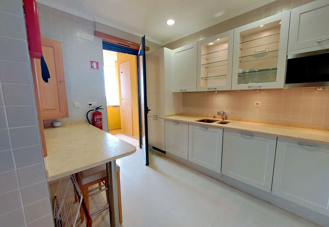 Appartement à Vilamoura - Appartement avec 2 chambres, garage, piscine extérieure et intérieure, salle de sport près du golf Vitória